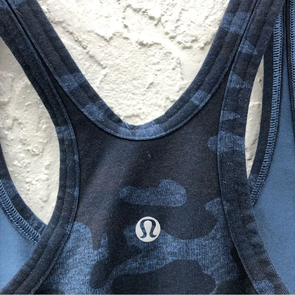 LULULEMON Blue Camo Racerback Tank Top Size 4 Athleisure Gym Loungewear_7
